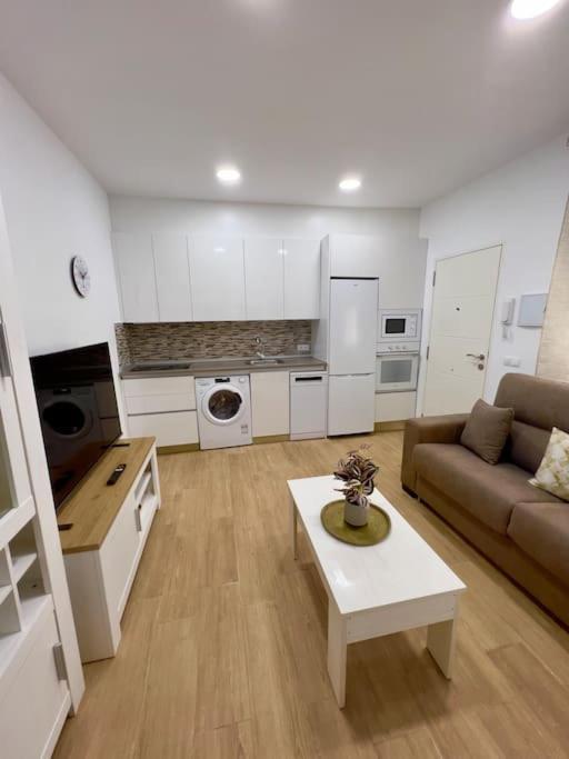 Rockside Residences Suites La Linea La Línea de la Concepción Esterno foto